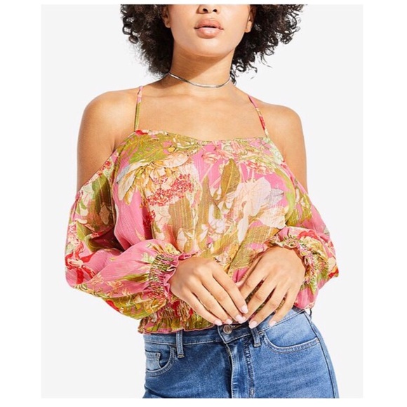 BNWT GUESS top - Picture 5 of 6